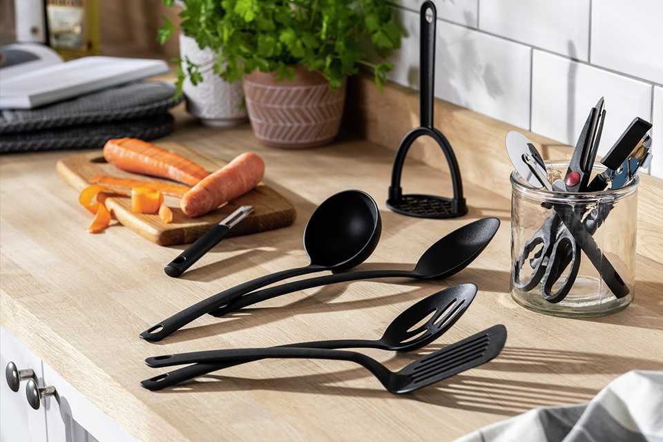 Kitchenware. Includes utensils, chopping boards and more.