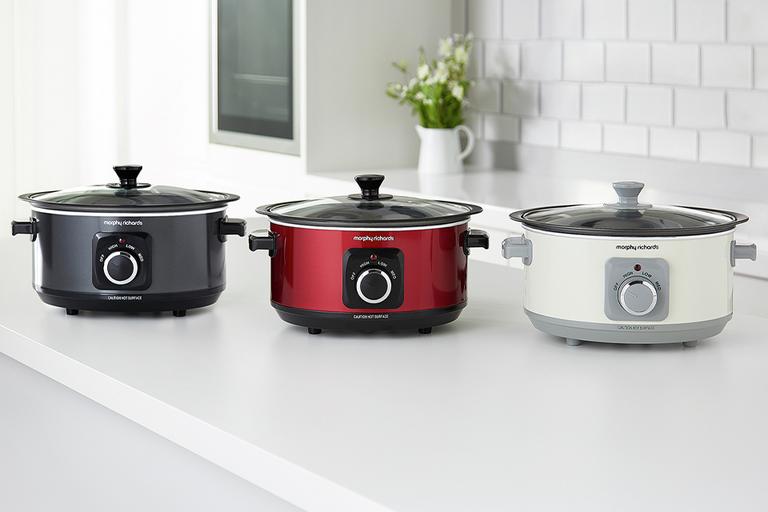 Choosing the best slow cooker.