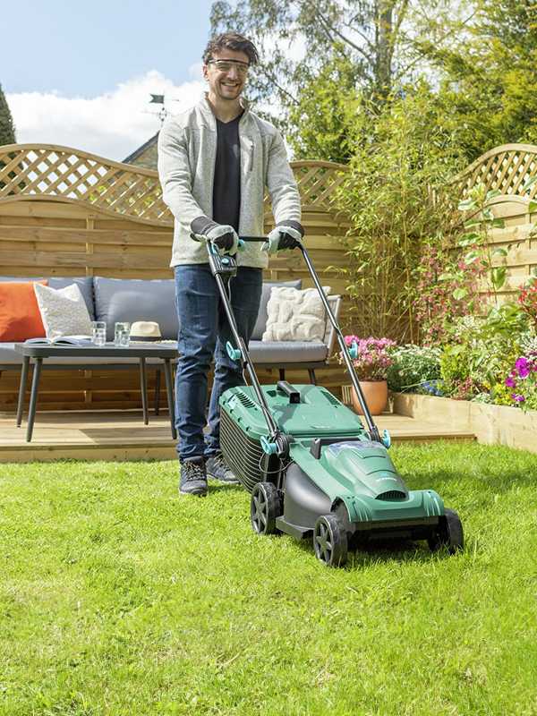 Give your lawn some TLC. With our top lawn care tips.