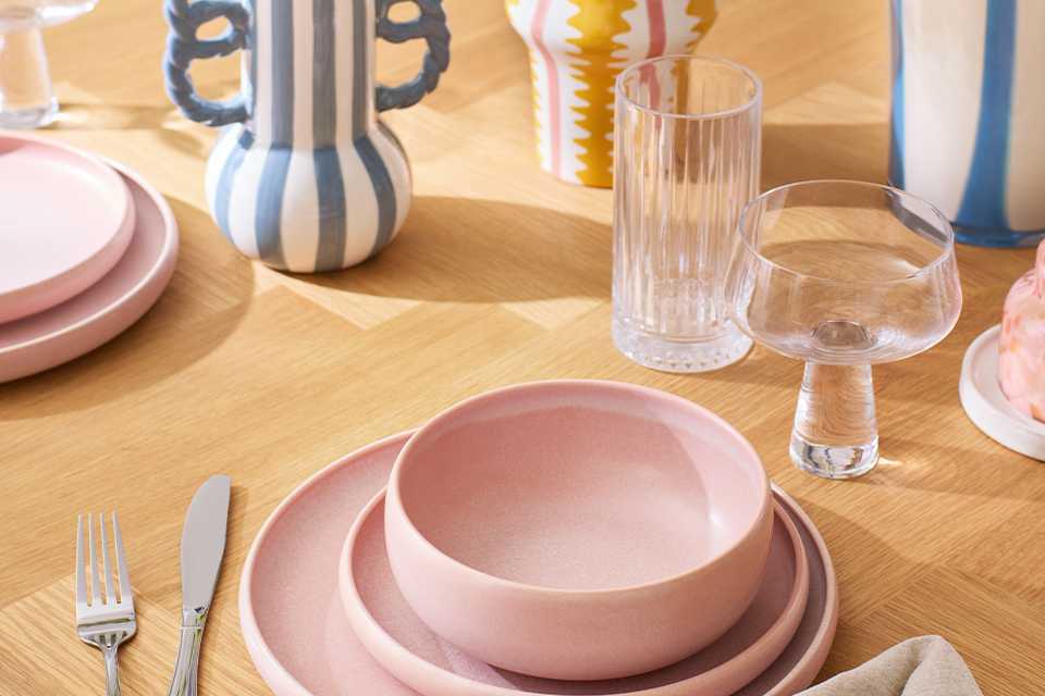 Easter hosting sorted. From Easter feasts to fresh bakes and overnight guests — find every essential in one place. Shop now.