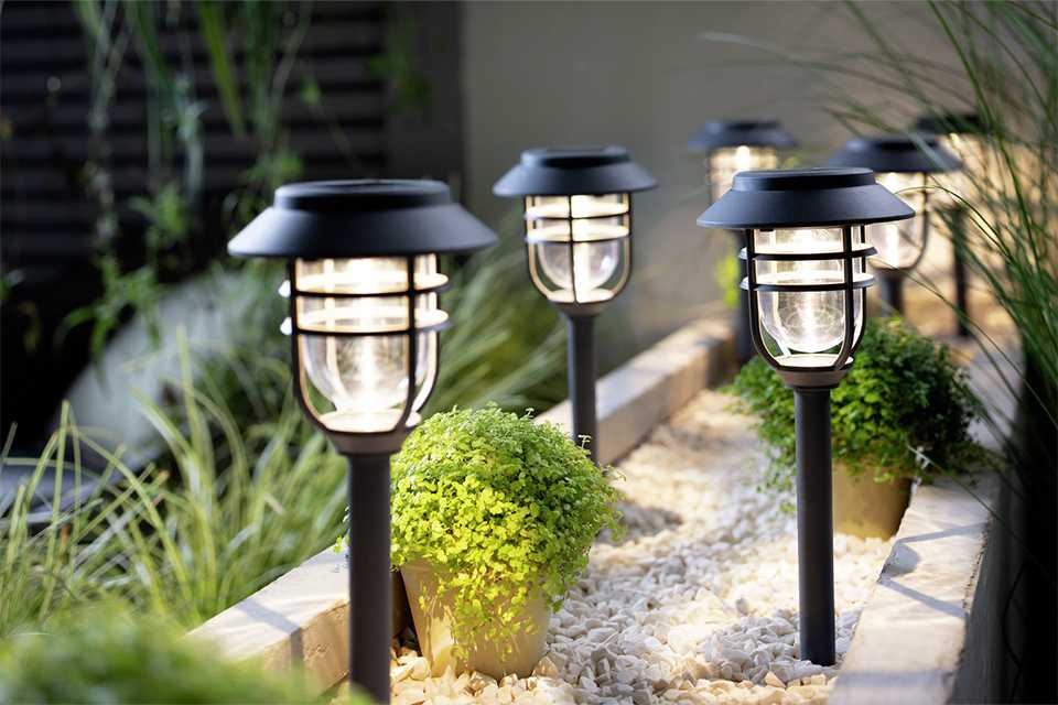 Garden by Sainsbury's Set of 6 Caged Stake Solar Lights.