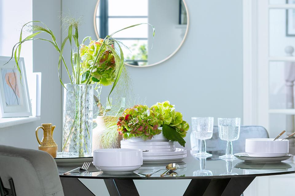 Step 5: Create a centrepiece.