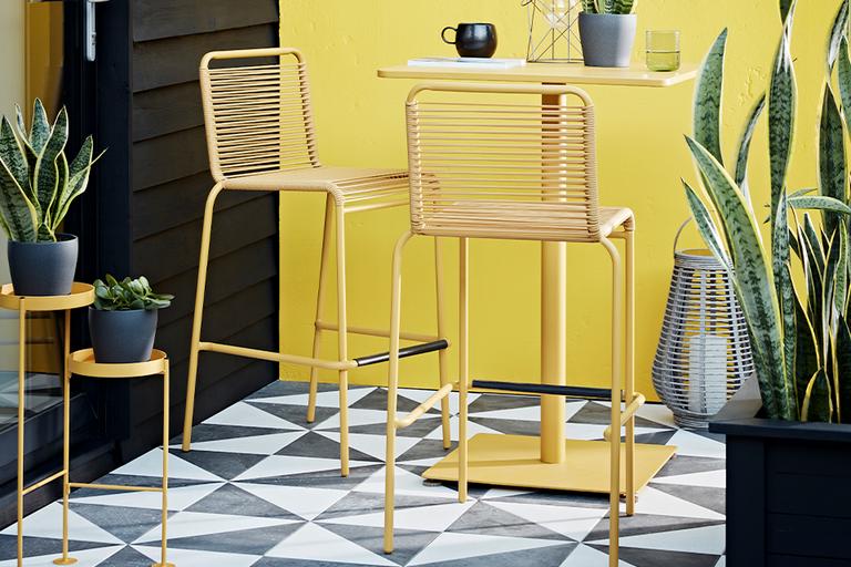 Yello bars stool and table set.