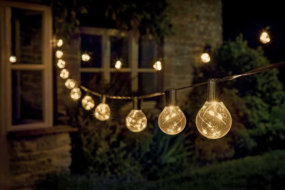 Smart Garden 20 Firefly Festoon String Lights - Warm White.