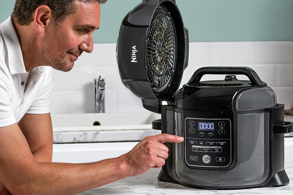 How to use a multi cooker.