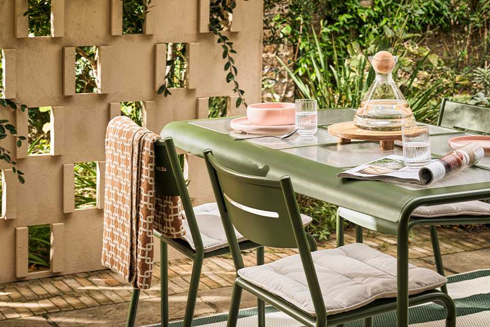 Habitat Metal Patio Set - Green.