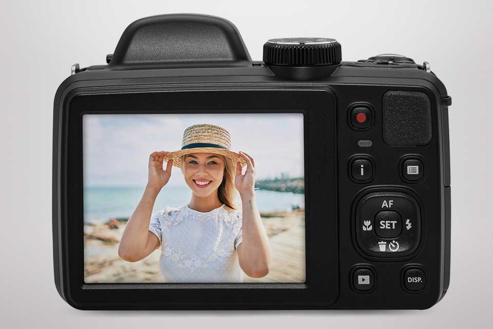 KODAK PIXPRO AZ425 20MP 42x Zoom Bridge Camera - Black.