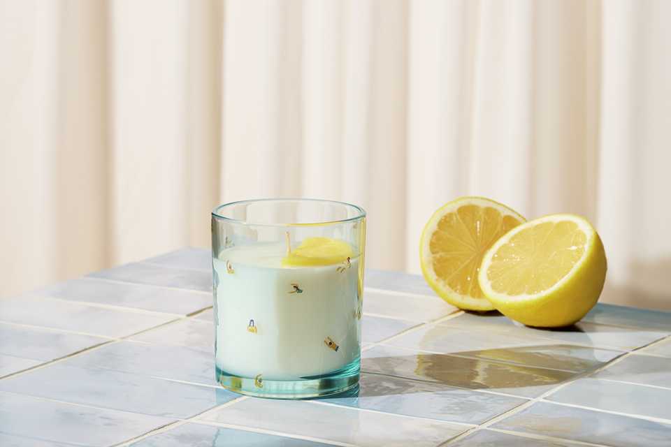 Habitat Destinations Candle with Lemon - Amalfi.