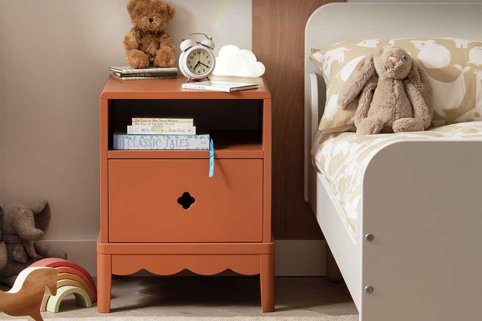 Habitat Kids Serena Bedside Table - Rust.