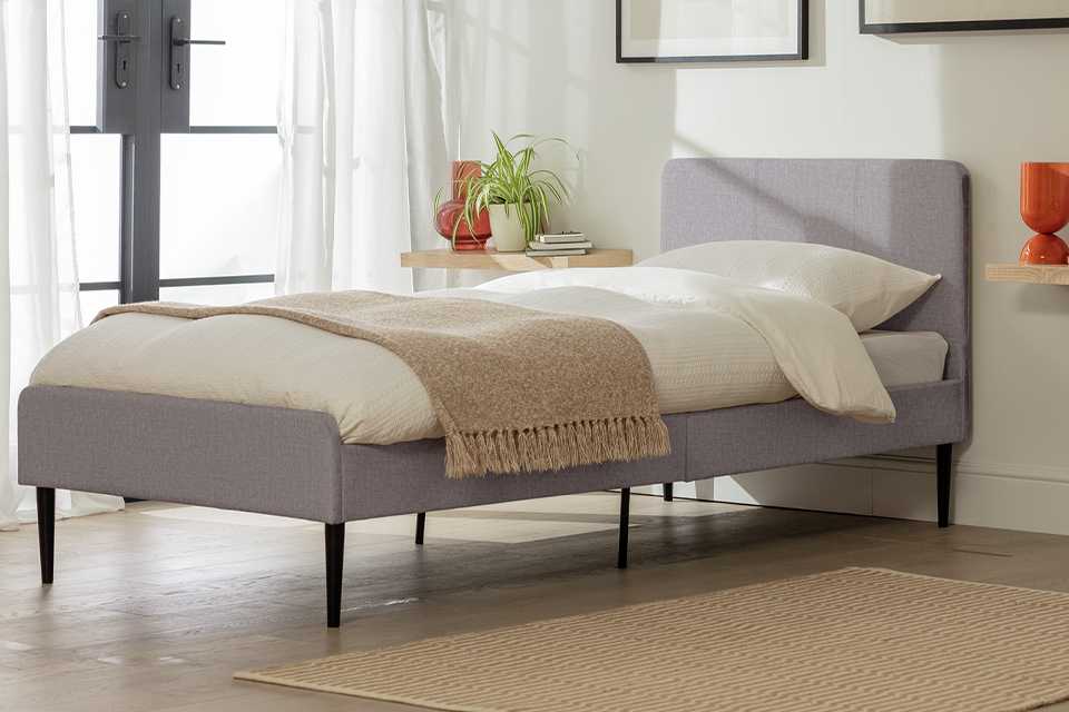 Argos Home Kristopher Single Fabric Bed Frame - Grey.