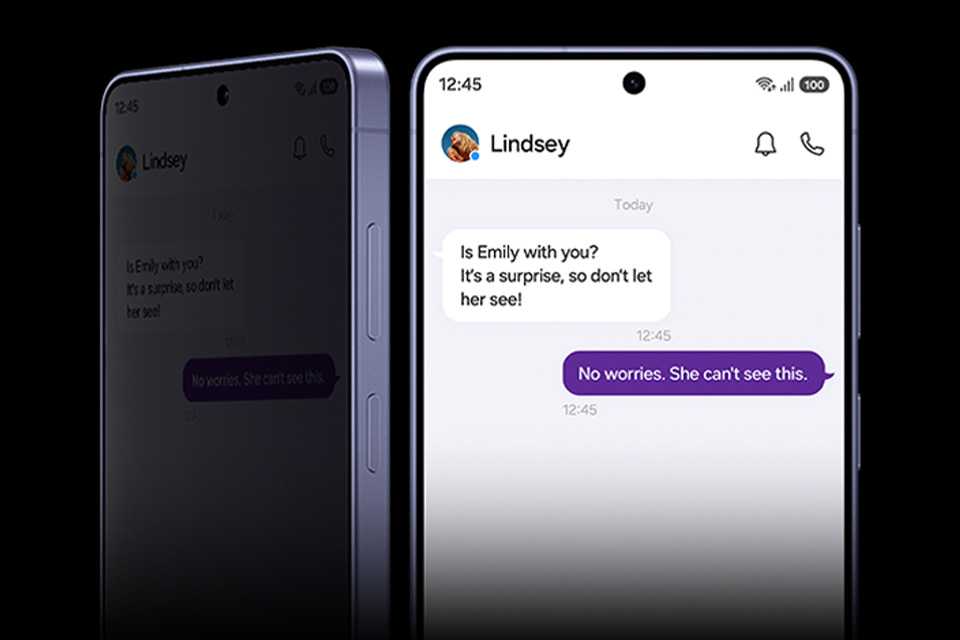 Privacy Display feature demonstrated on a Galaxy S26 Ultra smartphone screen.