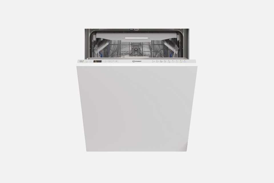 An white Indesit full size intergrated diswasher.