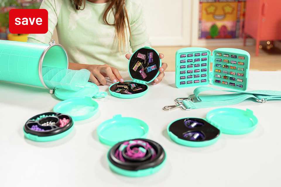 Save up to 25% on selected arts and crafts.