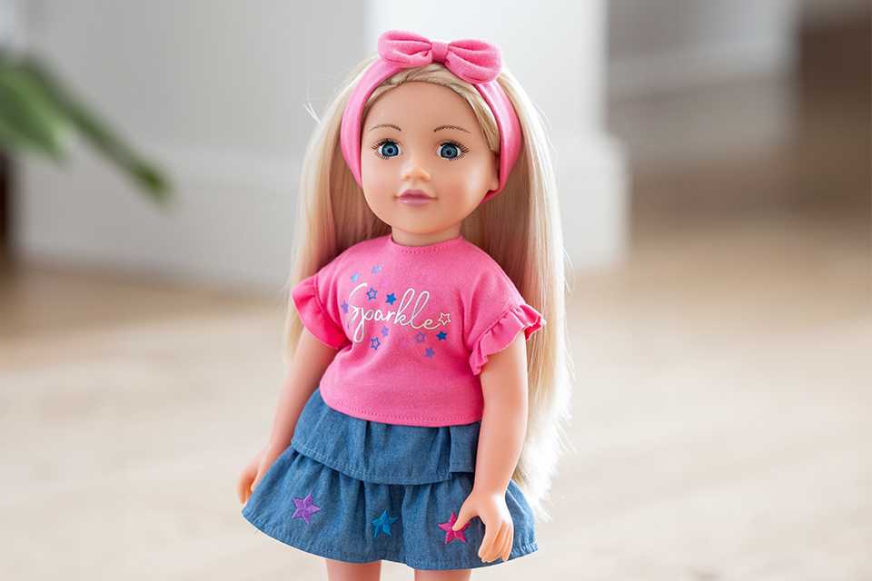 DesignaFriend 46 cm Connie's friend Livvy doll.