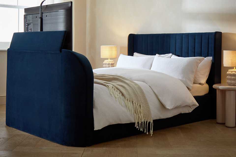 Where matchtime meets bedtime. Enjoy the game in comfort.