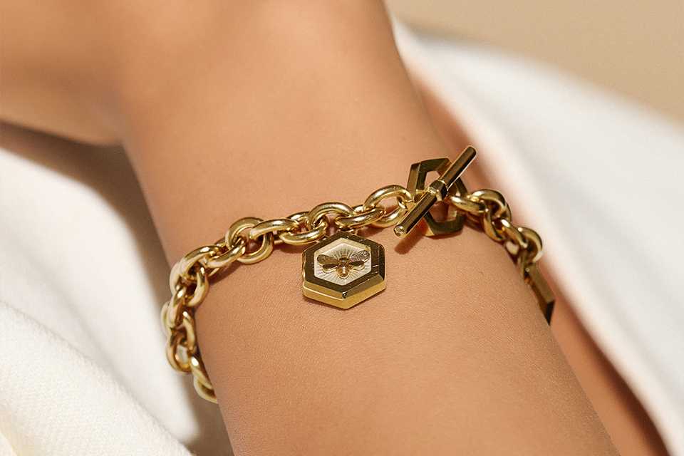 Gifts that sparkle from elegant watches to everyday jewellery.