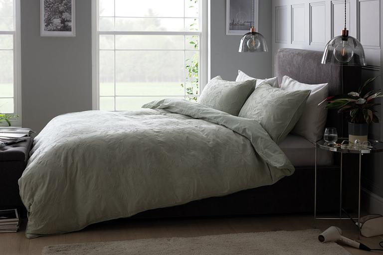 Habitat Jacquard Leaf Bedding Set - Double.