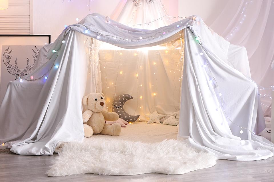Making a fort checklist.