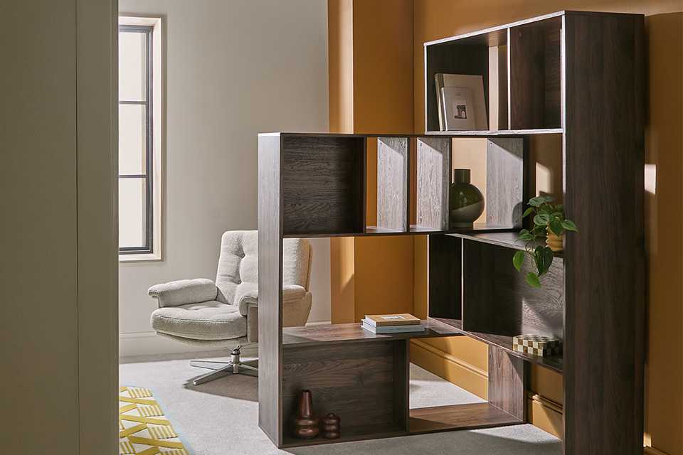 Habitat Atwood Extendable Shelving Unit - Walnut.