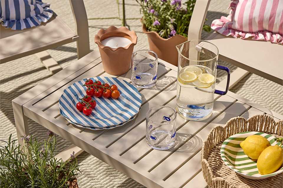 Elevate your hosting game. Easy dining upgrades for more effortless hosting.