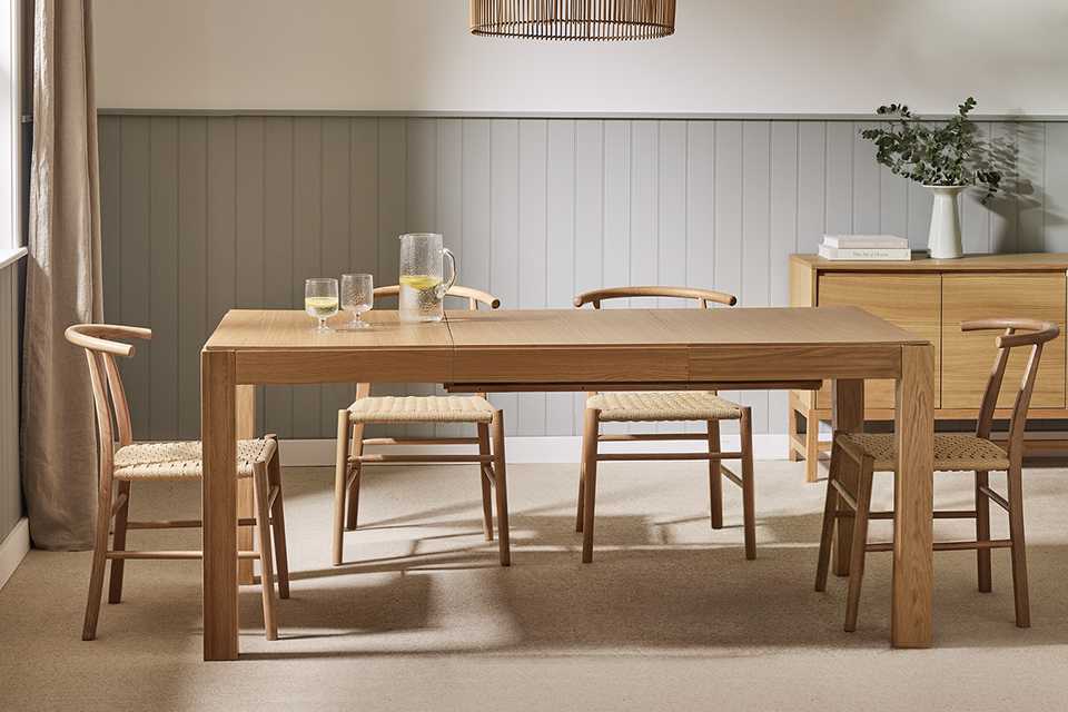Habitat Drio 4 - 10 Seater Oak Dining Table - Natural.