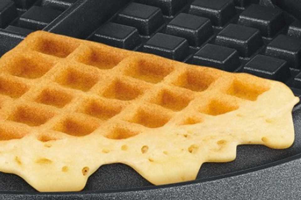 Close-up of a waffle in a Sage No-Mess Waffle™ Maker.