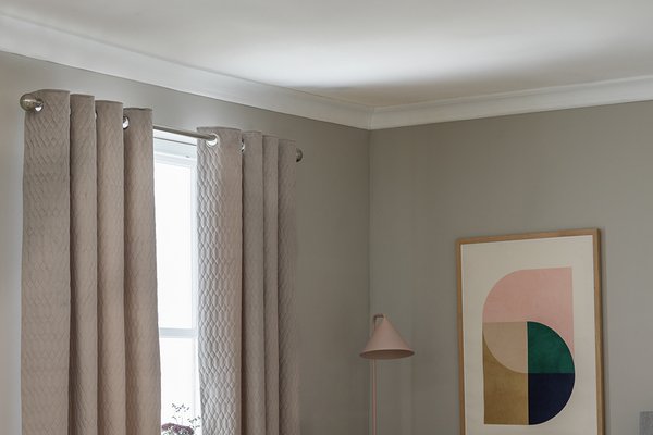 How to choose curtains and blinds.
