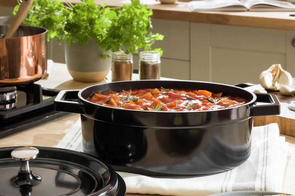 Habitat 3.6 litre cast aluminium casserole dish in black colour.