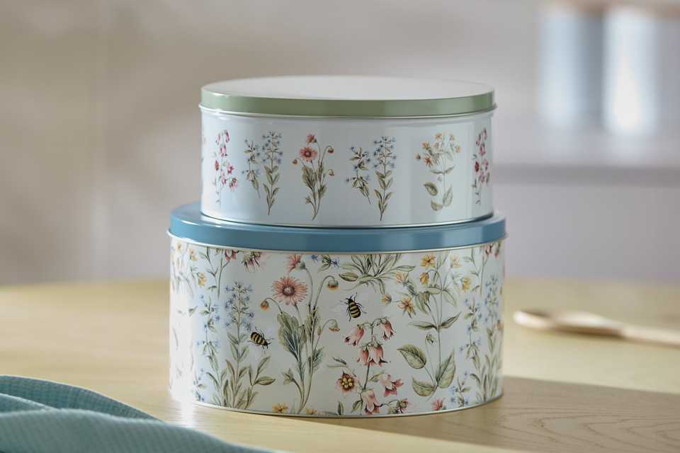 Argos Home Bee Floral Pack of 2 Cake Tin.
