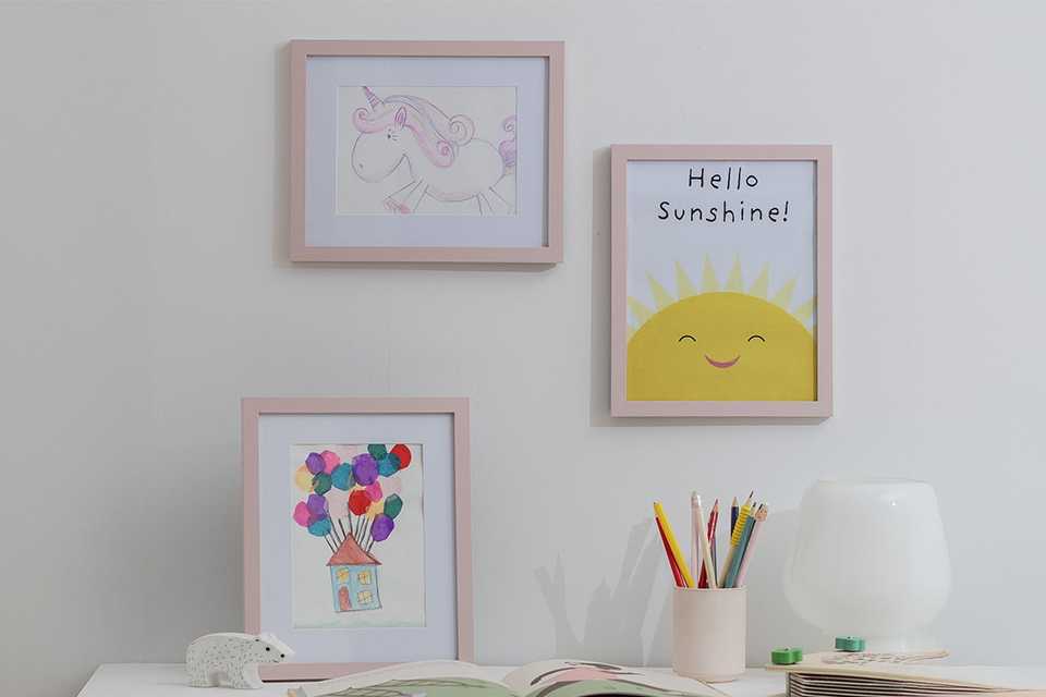 Habitat 3 Pack pink wooden picture frames in 5x7"size.