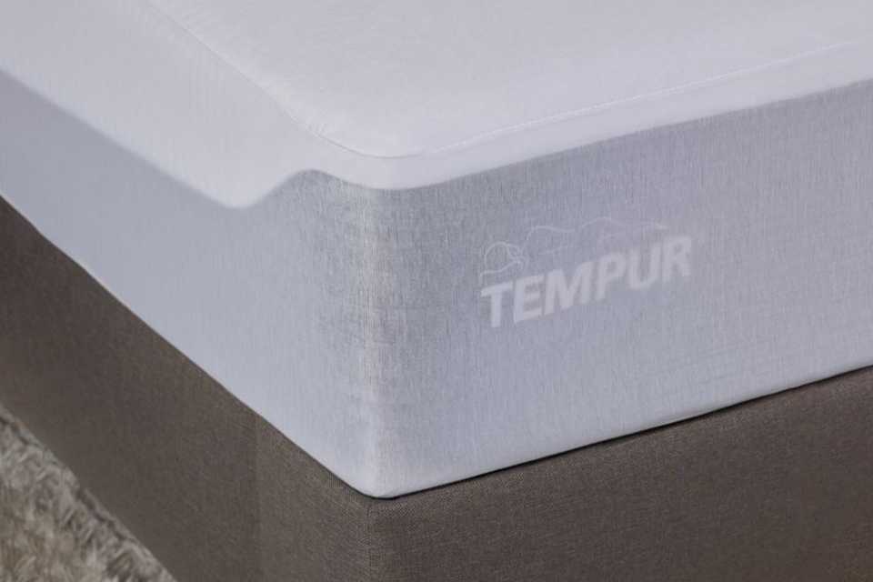 Home by TEMPUR® mattress protector.