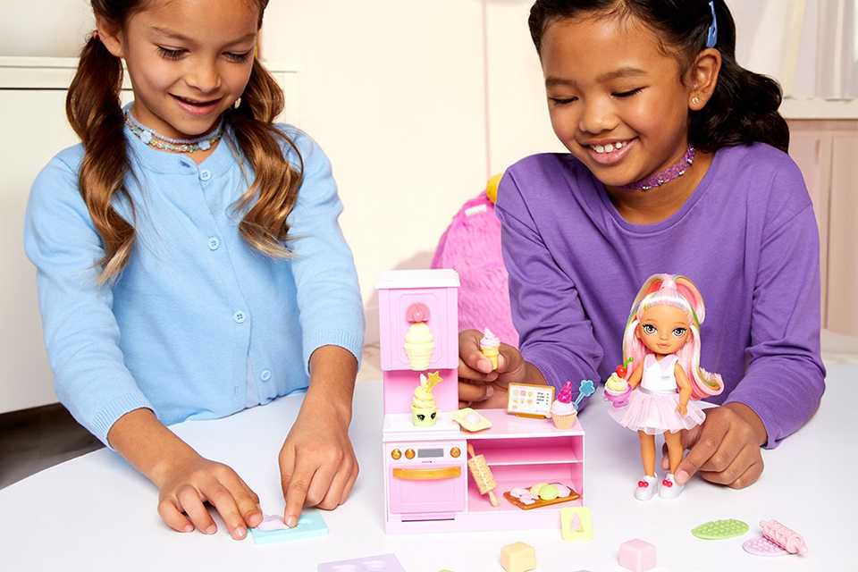 Rainbow High. Shine brighter together.