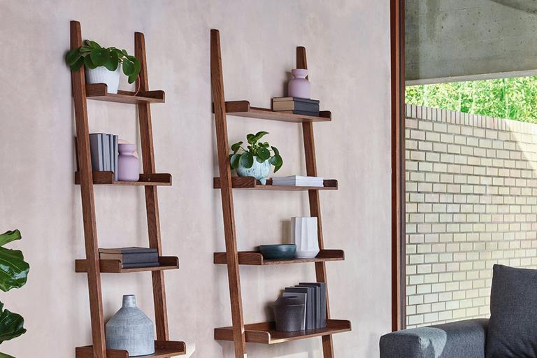 Bookcases & shelving.
