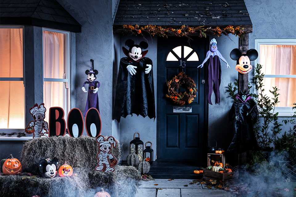 Disney Mickey And Minnie Mouse Halloween Kit Yard Decoration.