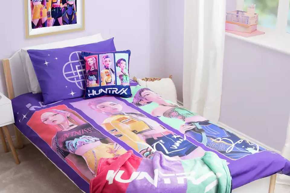 Build your fan space. Bring the fandom home.