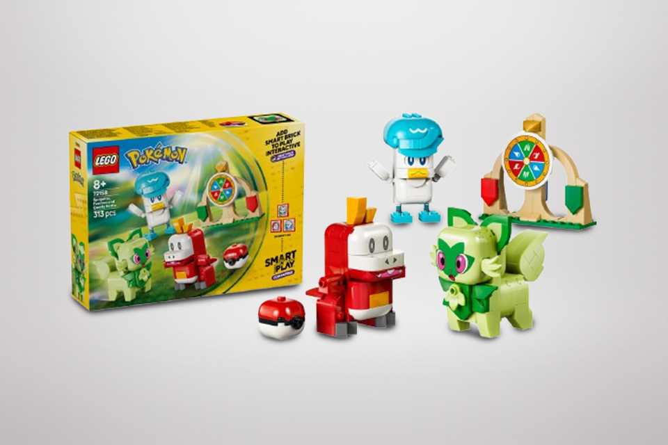 LEGO® Pokémon SMART Play: Sprigatito, Fuecoco and Quaxly Battle.