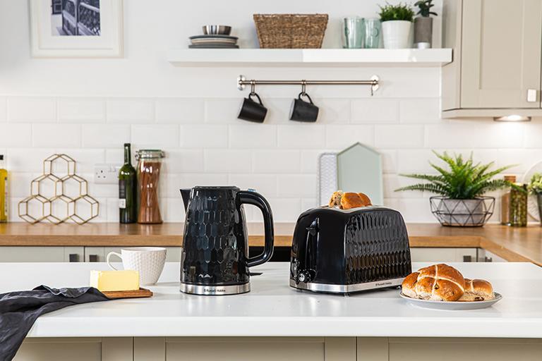 Russell Hobbs.