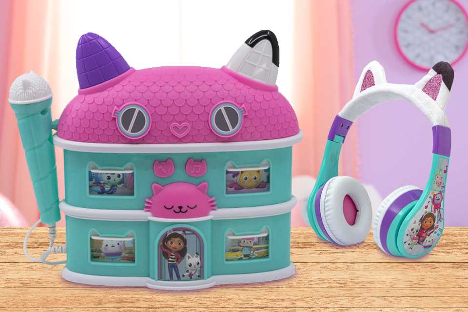 Gabby's Dollhouse Boombox set with a microphone and headset.