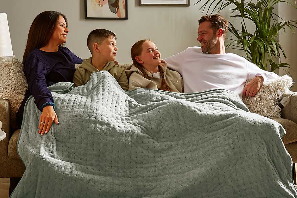 Silentnight Luxury Heated Throw - Sage Green.