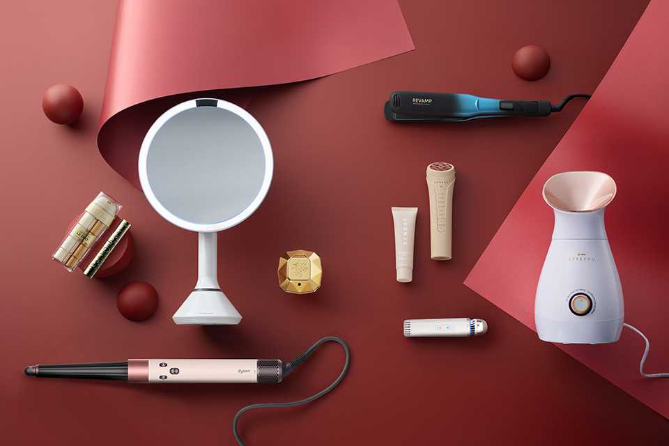 Gifts for beauty lovers. Find the perfect beauty gift this Christmas.