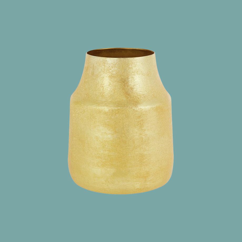 Gold vase.