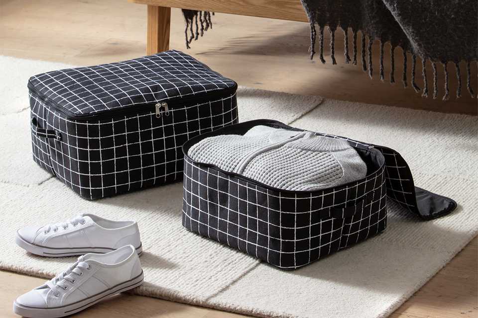 Argos Home Pack of 2 Monogrid Clothing Storage Bags.