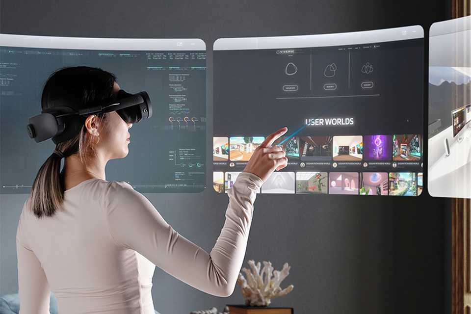 HTC VIVE XR Elite All-in-One VR Headset.