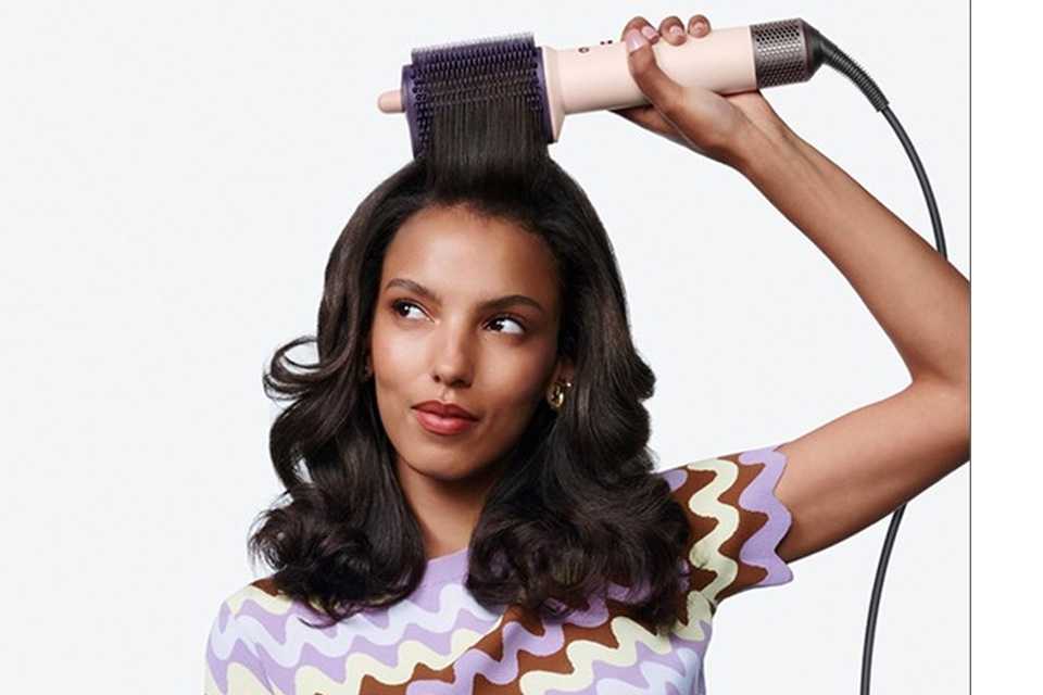Dyson Airsmooth. Discover the latest Dyson technology.