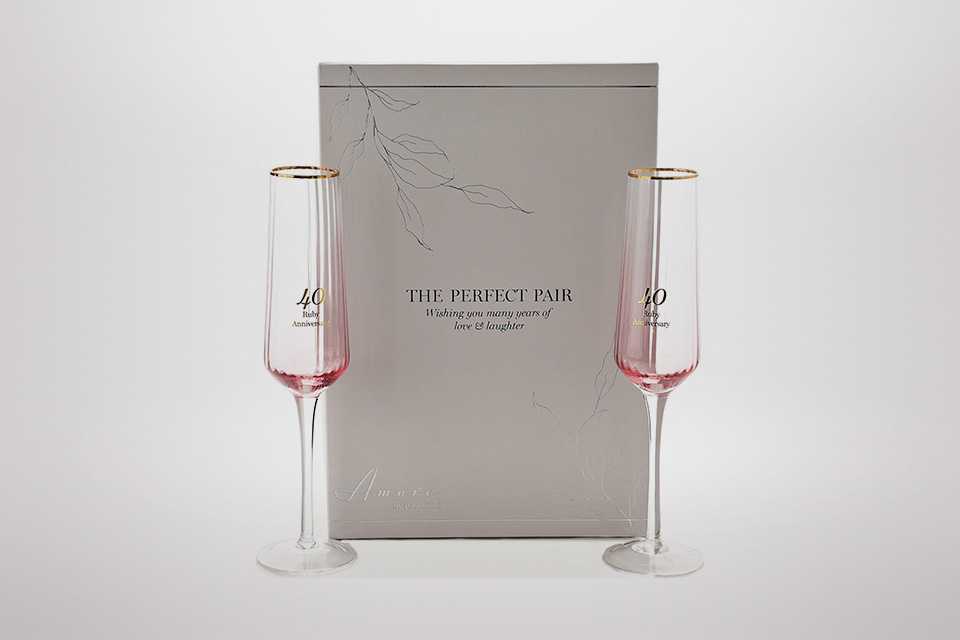 Amore by Juliana Set of 2 40th Anniversary Flute Glasses.