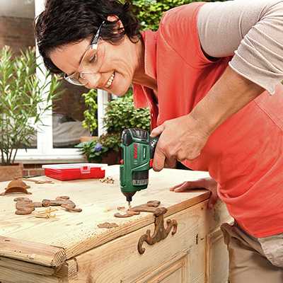 Bosch PSR Select Cordless Screwdriver - 3.6V.