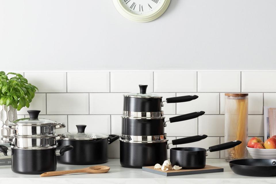 Cookware guide.