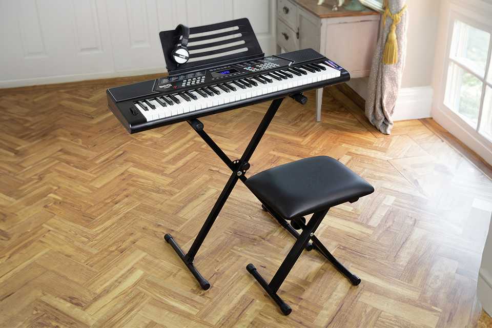 Save £30 on this Rockjam superkit keyboard.