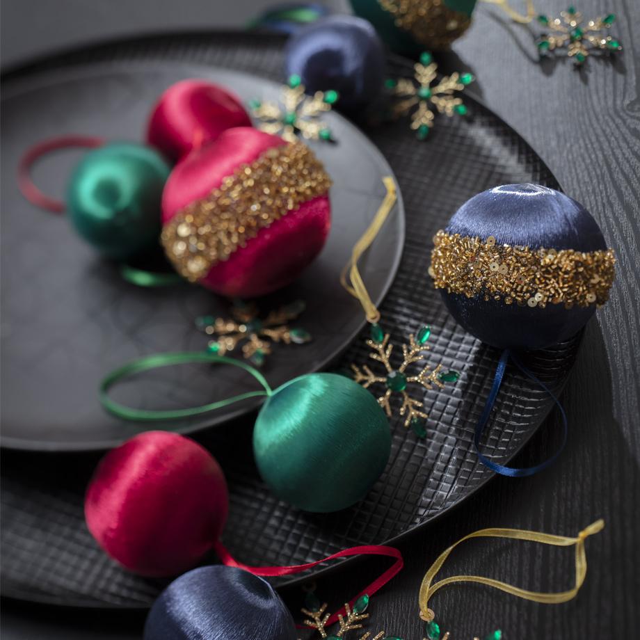 Enchanted Christmas look.