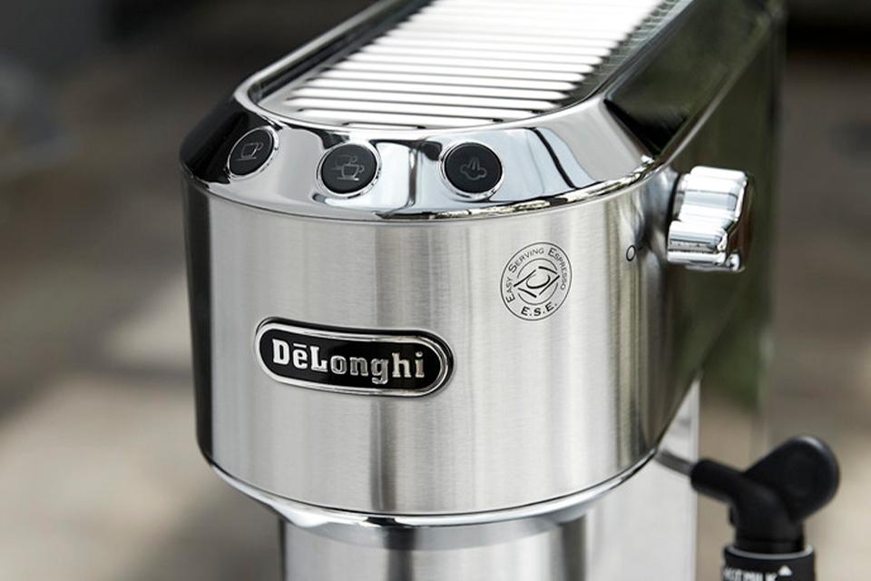 De'Longhi.